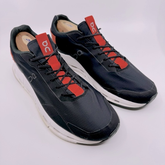 On Running Black and Red Sneakers - Picture 1 of 12